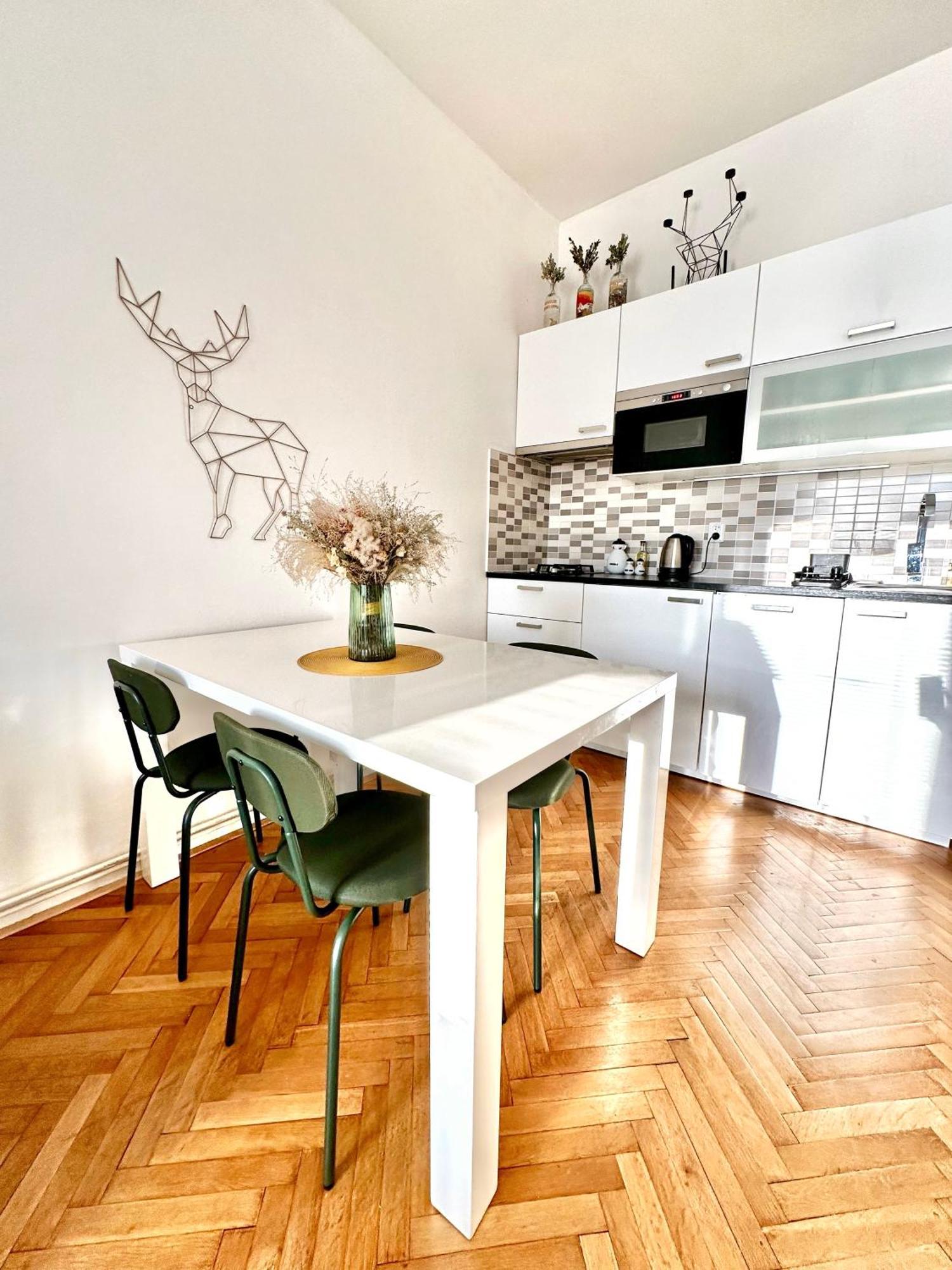 Bright And Central Suite With A Balcony Brno Dış mekan fotoğraf