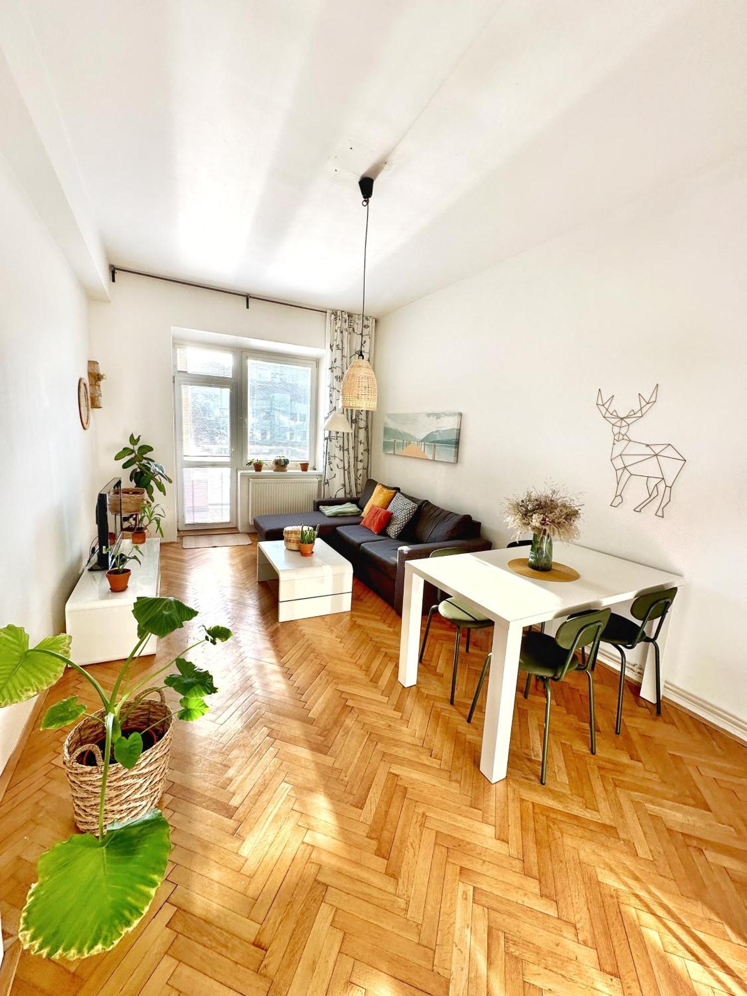 Bright And Central Suite With A Balcony Brno Dış mekan fotoğraf