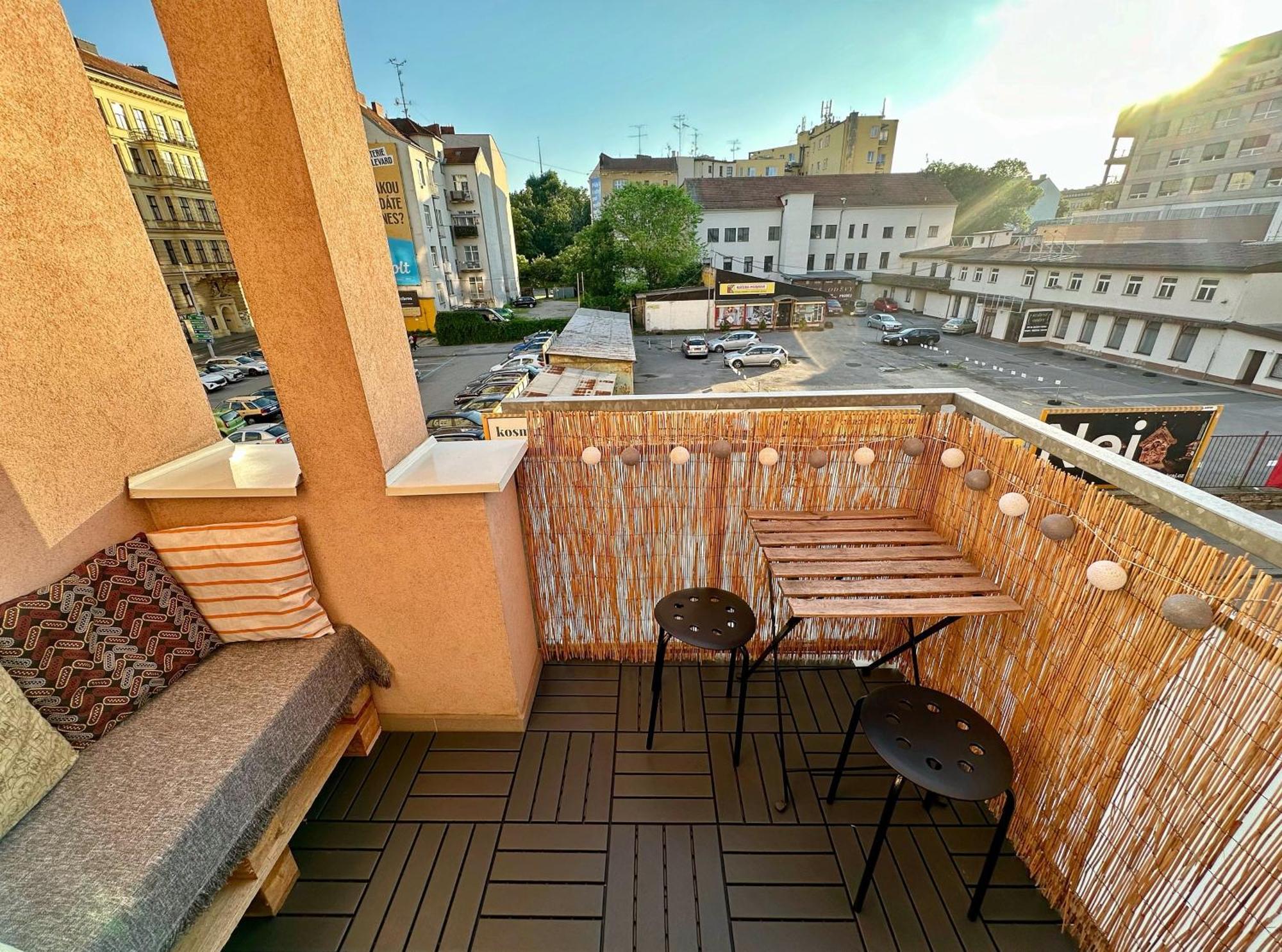 Bright And Central Suite With A Balcony Brno Dış mekan fotoğraf